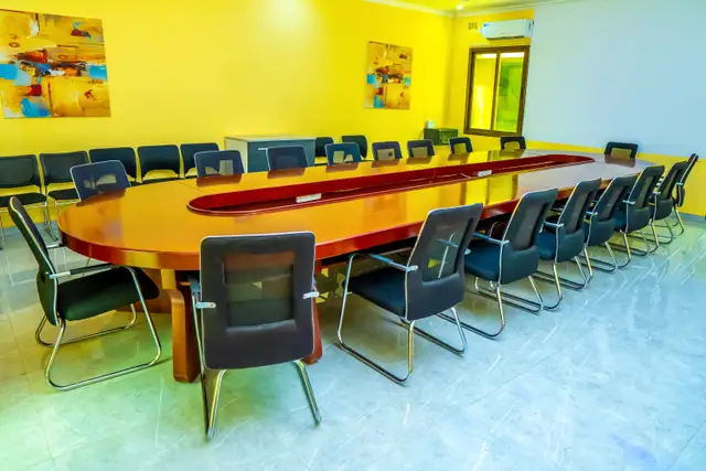 Conference Room (Big)